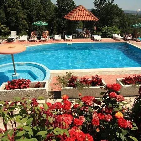 Tenesi Motel 3*