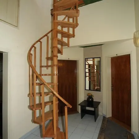 Tenesi 3*