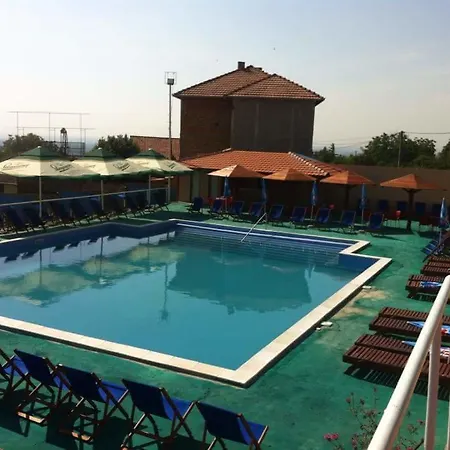 Tenesi Motel 3*
